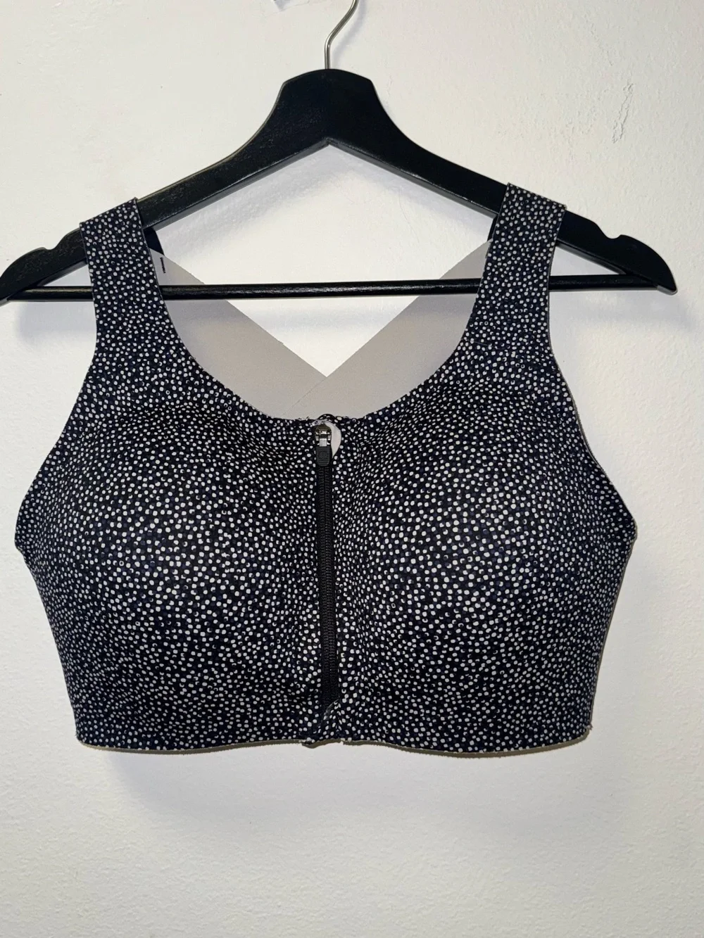 Lululemon Athletica Enlite BraZip Front 38DD used